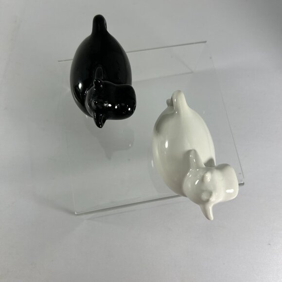 Ceramic Black White Cow Salt Pepper Shakers Country Farmhouse Cattle Bovine - Picture 5 of 7